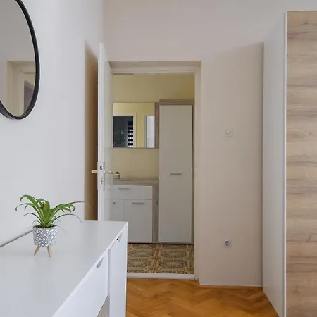 Choko Τρογκίρ